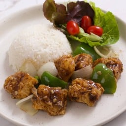 ข้าวปลาผัดพริกไทยดำ