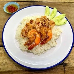 ข้าวทะเลผัดพริกเกลือ