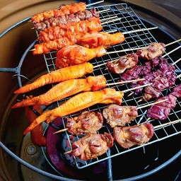 ไก่ย่าง อบถัง ลุงป๊อป ไก่ย่างอบถังลุงป๊อป