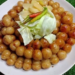 ไส้กรอกอีสานหอมแตม  ตลาดสำเภาทอง