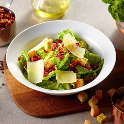 CLASSIC CAESAR SALAD