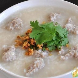 ข้าวต้มหมูสับ