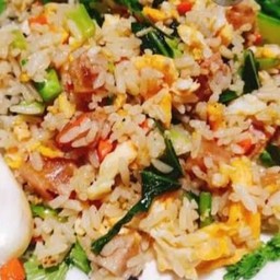 ข้าวผัดหมู