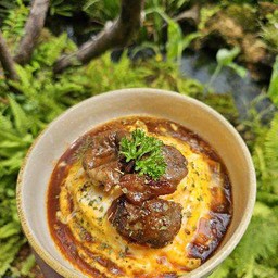 เนื้ออบ (ข้าวไข่ข้น)