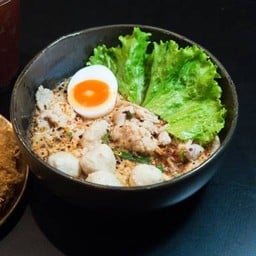 หมูทอง ก๋วยเตี๋ยวต้มยำอร่อยไม่ต้องปรุง Jas Green Village บางบัวทอง