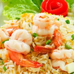 ข้าวผัดทะเล จานใหญ่