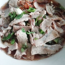 ก๋วยเตี๋ยวหมูเปื่อย (พิเศษ)
