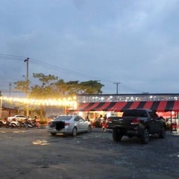 เจี๊ยบหมูกระทะ สุขสวัสดิ์ 76 - ลานทราย