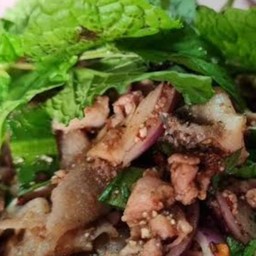 ลาบเนื้อสุก