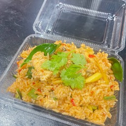 ข้าวผัดต้มยำ