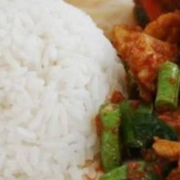 ข้าวพริกแกงเนื้อถั่วฝักยาว