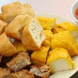 เต้าหู้ทอด เผือกทอด สารพัดของทอด สาขาแม่น้ำ