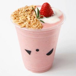 Strawberry yogurt smoothies