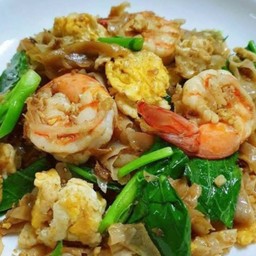 ผัดซีอิ๋วเส้นใหญ่กุ้ง