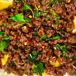 กะเพราเนื้อ กับล้วนๆ