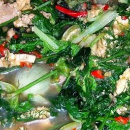 แกงอ่อมไก่