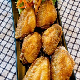 H12. ปีกไก่ทอดน้ำปลา