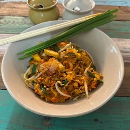 ผัดไทยไข่