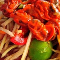 ตำหอยดอง