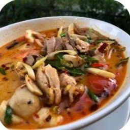 ต้มข่าไก่ไทย