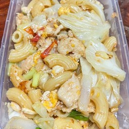 มักกะโรนีผัดไข่