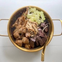 ก๋วยเตี๋ยวไก่ถ้วยทอง จรัญสนิทวงศ์ 77/1