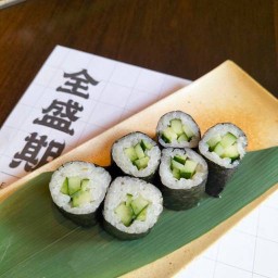 KAPPA MAKI / ข้าวห่อสาหร่ายใส้แตงกวาญี่ปุ่น