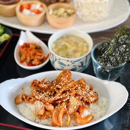 เซ๊ตข้าวหน้าหมูโคชูจัง