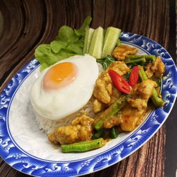 ข้าวพริกแกง