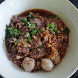 ก๋วยเตี๋ยวเนื้อเปื่อย (พิเศษ)
