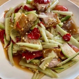 ตำแตงหมูกรอบ