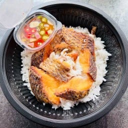 ข้าวปลาแกะ & กะเพราแม่ผัว สุพรรณบุรี