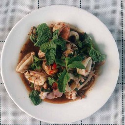 ลาบปลาหมึก
