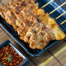 หมูปิ้ง 20 ไม้ 20 sticks of grilled pork