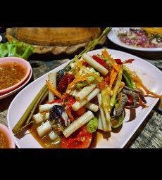 ตำไหลบัว + ปูปลาร้า