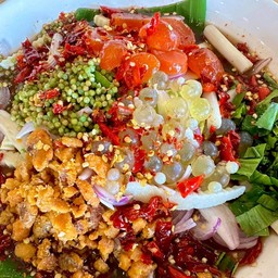ยำโครตไข่ 4 สหาย