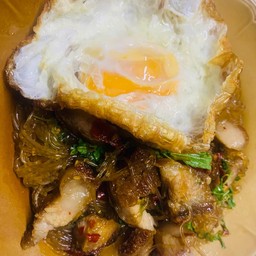 กะเพราวุ้นเส้นหมูกรอบ