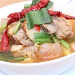 ต้มแซ่บกระดูกซี่โครงหมู