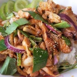 ข้าวยำไก่ย่าง