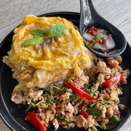อิ่มเอมกะเพราโบราณ