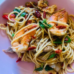 สปาเก๊ตตี้กะเพราทะเล