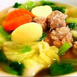 ต้มจืดผักกาดใส่เต้าหู้ไข่ (เลือกเนื้อสัตว์)