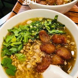 ข้าวต้มหมูทรงเครื่อง