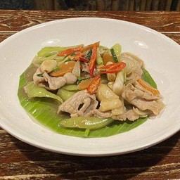 ไก่ผัดพริกอ่อน