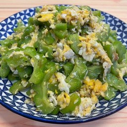 มะระผัดไข่