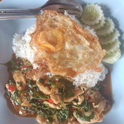 ข้าวกระเพราไก่+ไข่ดาว