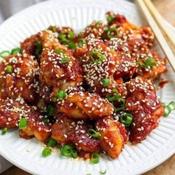 ไก่กรอบแยกซอสบาบีคิว