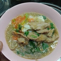 ราชาราดหน้ายอดพักเอ็มไพร์ นครชัยซอย 2 แยก2