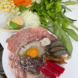 ปิ่นโตหมูกระทะ 1