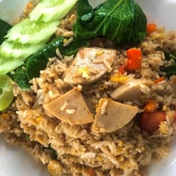 ข้าวผัดหมูยอ